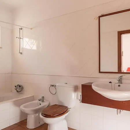 Vakantiehuis Caixinha 2 *